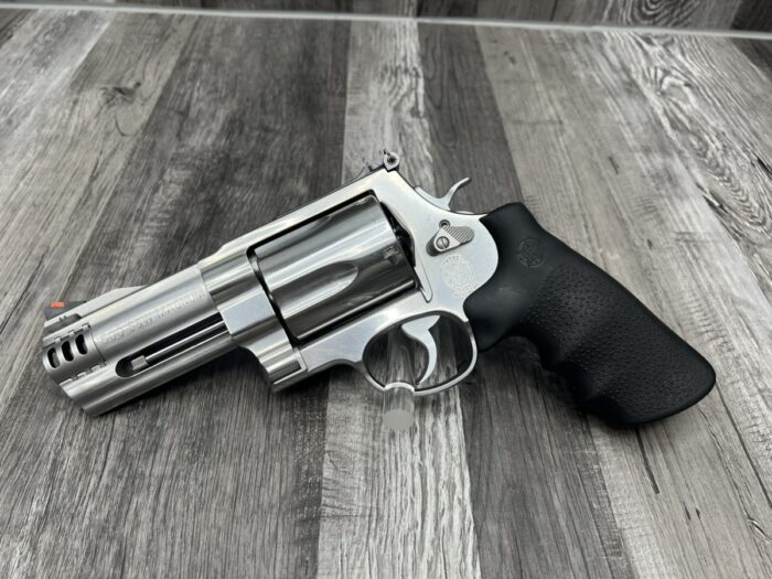 SMITH & WESSON 500